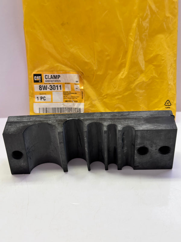 Caterpillar CAT 8W-3011 Clamp