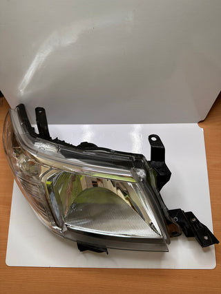 TOYOTA R/H Headlamp Assy for Hilux 81110-0k370