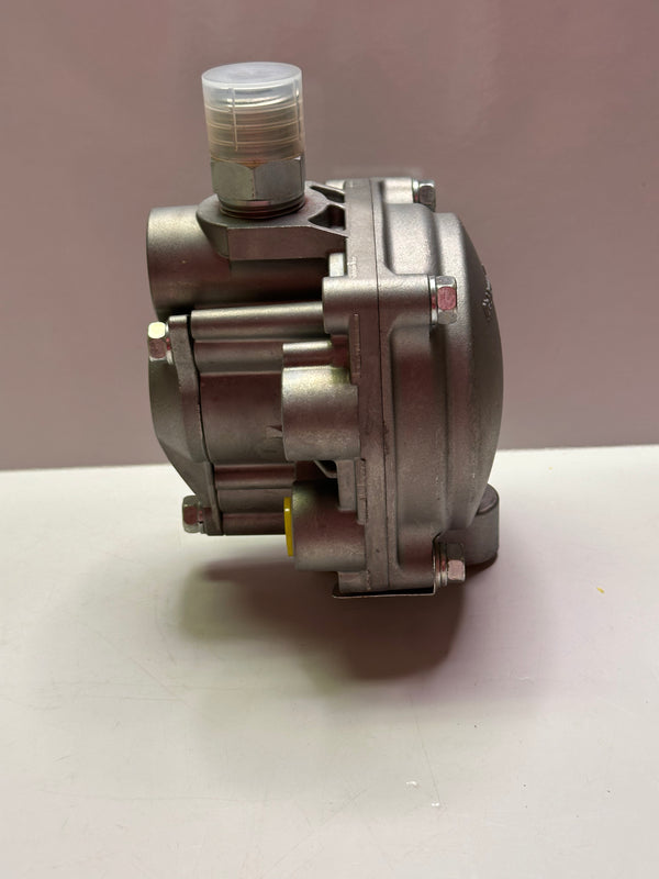 KOMATSU Relay Valve 561-35-61601 NIB