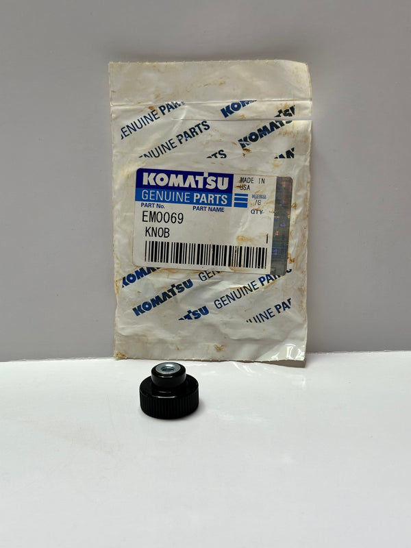 Komatsu EM0069 Knob