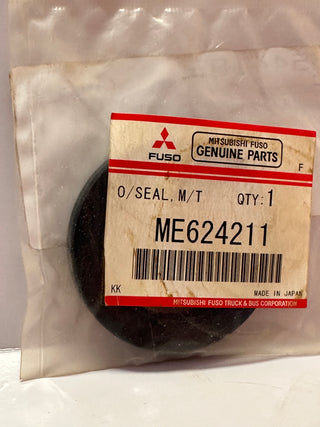 Mitsubishi ME624211 Oil Seal M/T