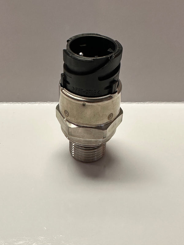 MTU  0035352731 Oil Pressure Sensor