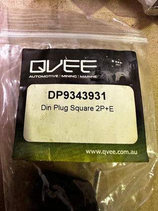 QVEE DP9343931 Din Plug 2P+E