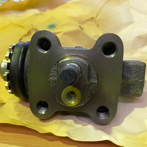 MITSUBISHI WHEEL CYLINDER AS MC869359